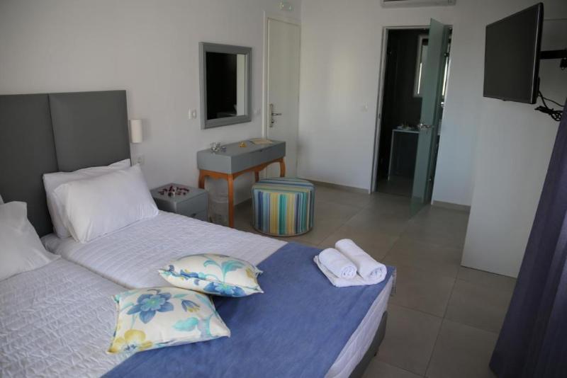 Mar N Mar Crown Hotel-Suites Kamári Exteriör bild